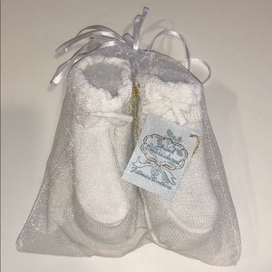 NWT Feltman Brothers Knit Newborn Booties